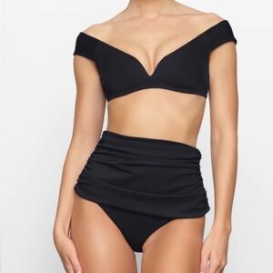 NWT! Skims sculpting swim fold over bottom size small
